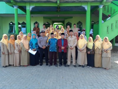 ustadz dan ustadzah SDIT dan SMPI AL AZHAR KEDIRI